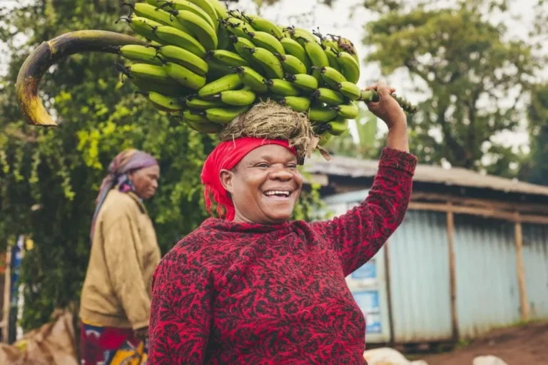 What are the Social customs during your Holiday in Tanzania?